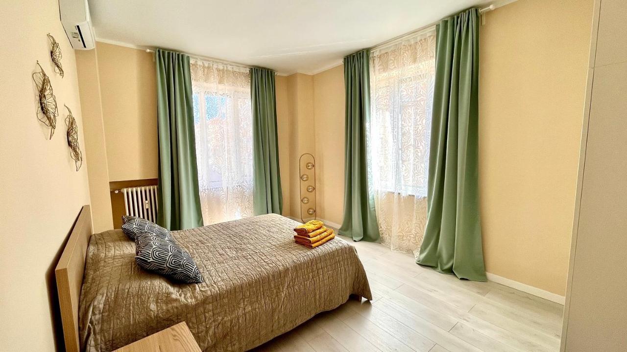 New Apartment, Near Metro Monte Grappa Turin Ngoại thất bức ảnh