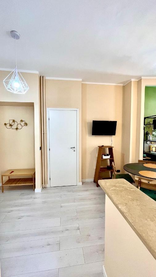 New Apartment, Near Metro Monte Grappa Turin Ngoại thất bức ảnh
